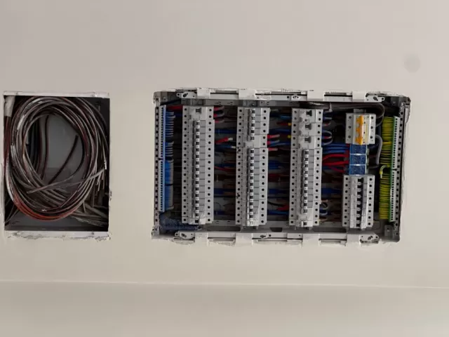 Услуги Электромонтаж 1, farmo.tj