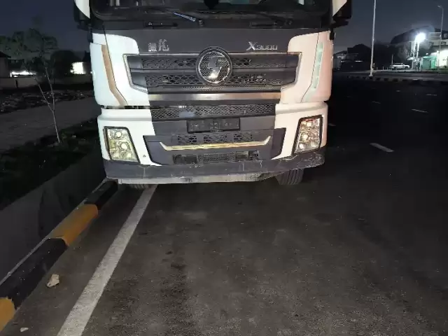 Тягач Shacman, 2021 1, avtobaza.tj