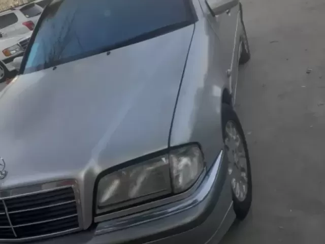 Mercedes-Benz C class, 2001 1, avtobaza.tj