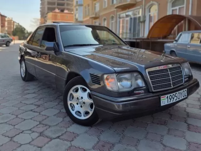 Mercedes-Benz W124, 1995 1, avtobaza.tj