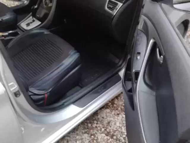 Hyundai Avante, 2011 1, avtobaza.tj