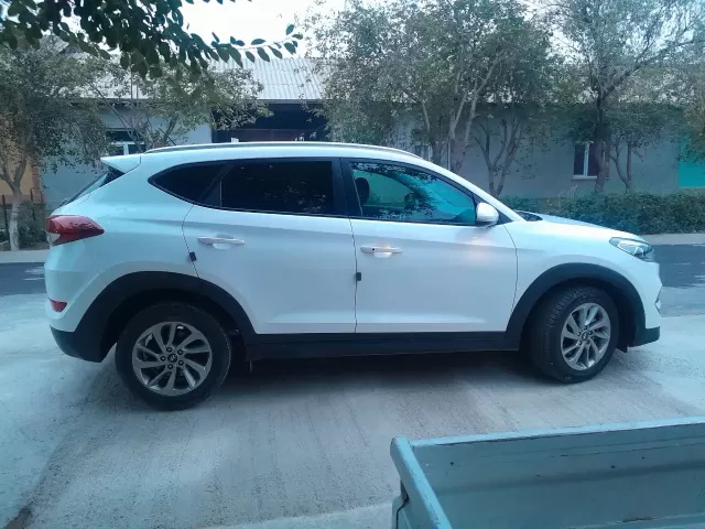 Hyundai Tucson 1, avtobaza.tj