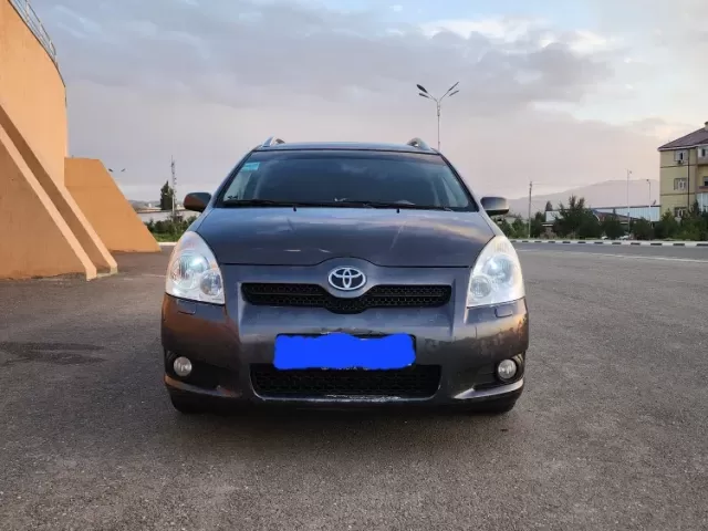 Toyota Verso 1, avtobaza.tj