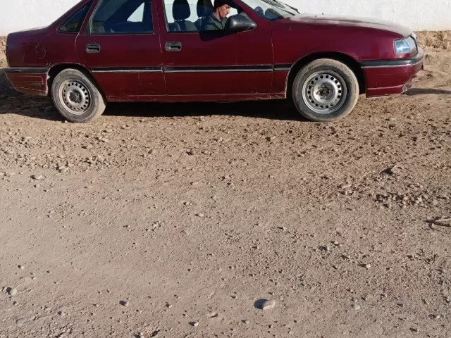 Opel Vectra A 1, avtobaza.tj