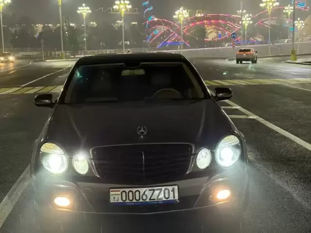 Mercedes-Benz E class, 2008 1, avtobaza.tj