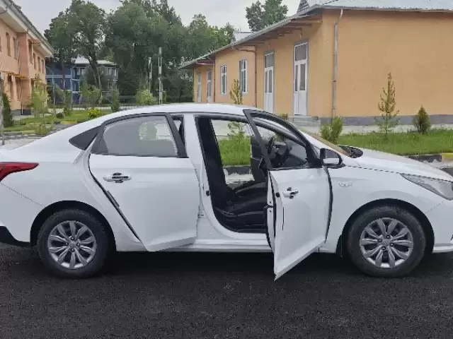Hyundai Solaris, 2022 1, avtobaza.tj