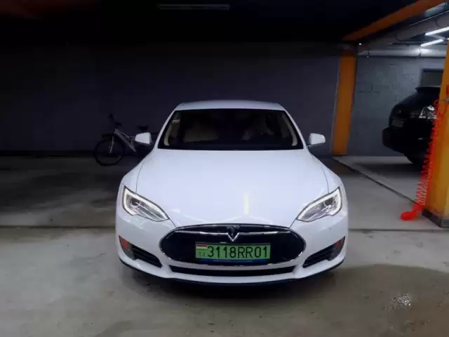 Tesla Model S, 2016 1, avtobaza.tj