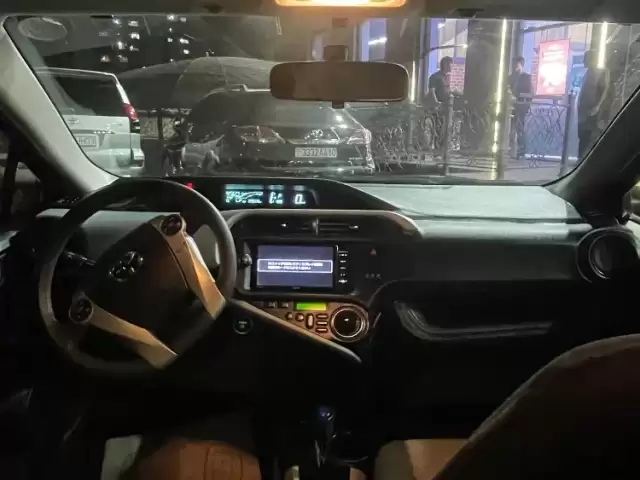 Toyota Aqua, 2014 1, avtobaza.tj