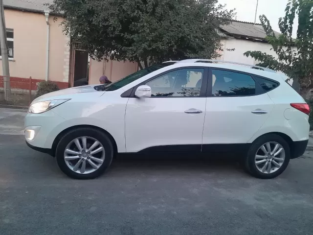 Hyundai Tucson 1, avtobaza.tj