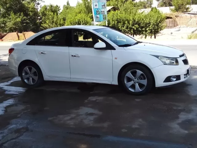 Chevrolet Cruze 1, avtobaza.tj