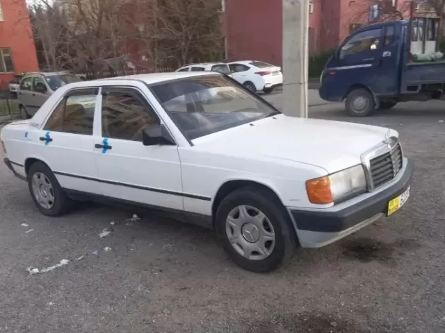 Mercedes-Benz W201, 1988 1, avtobaza.tj