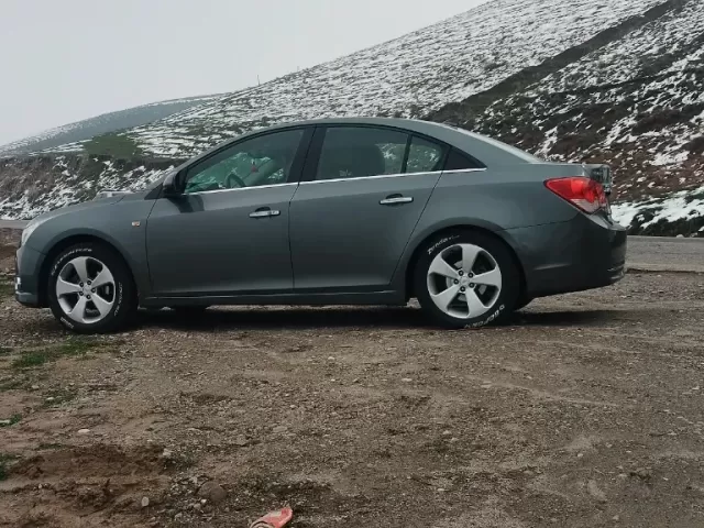Chevrolet Cruze, 2009 1, avtobaza.tj