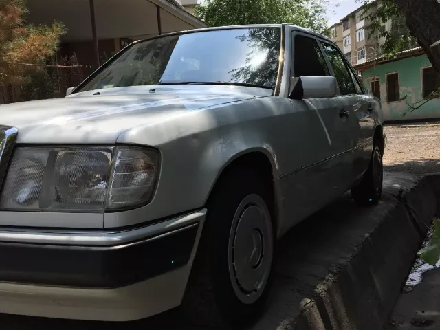 Mercedes-Benz W124 1, avtobaza.tj