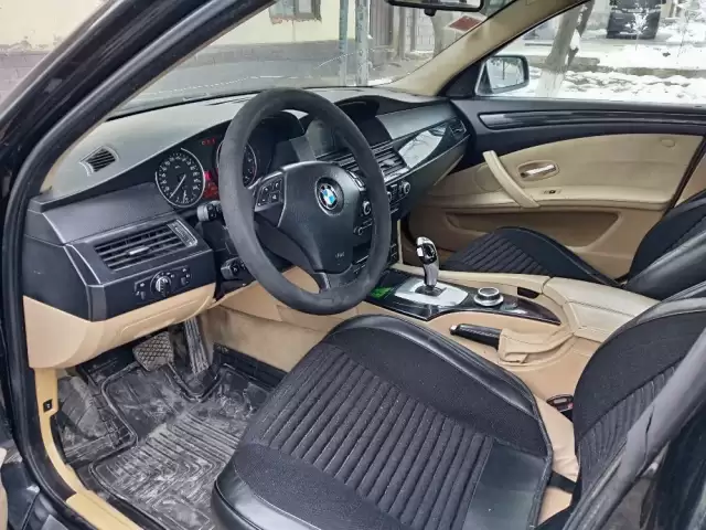 BMW 5 Series 530, 2009 1, avtobaza.tj
