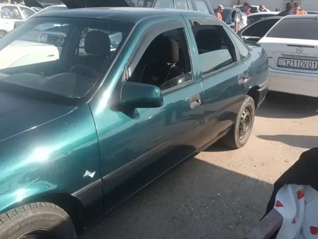 Opel Vectra A 1, avtobaza.tj