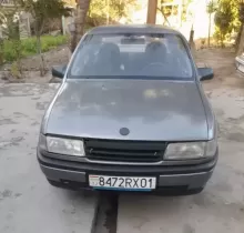 Opel Vectra A, 1992 в Абдурахмони Джоми