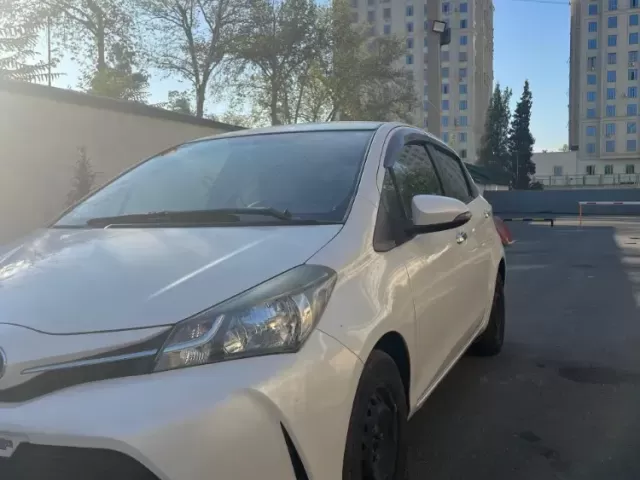 Toyota Vitz 1, avtobaza.tj