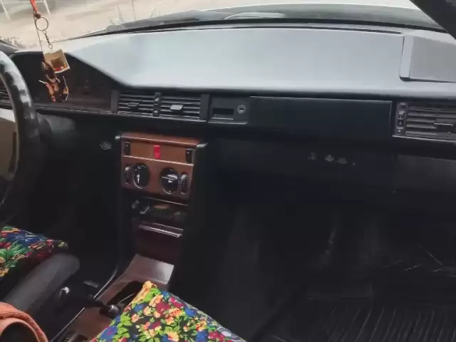 Mercedes-Benz W124, 1986 1, avtobaza.tj Mercedes-Benz W124, 1986 1, avtobaza.tj