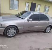 Mercedes-Benz C class, 1999 в Яван
