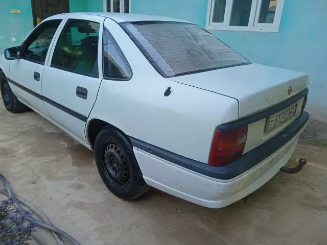 Opel Vectra A, 1993 1, avtobaza.tj