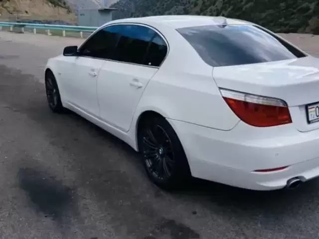 BMW 5 Series 520, 2008 1, avtobaza.tj