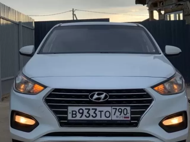 Hyundai Solaris 1, avtobaza.tj