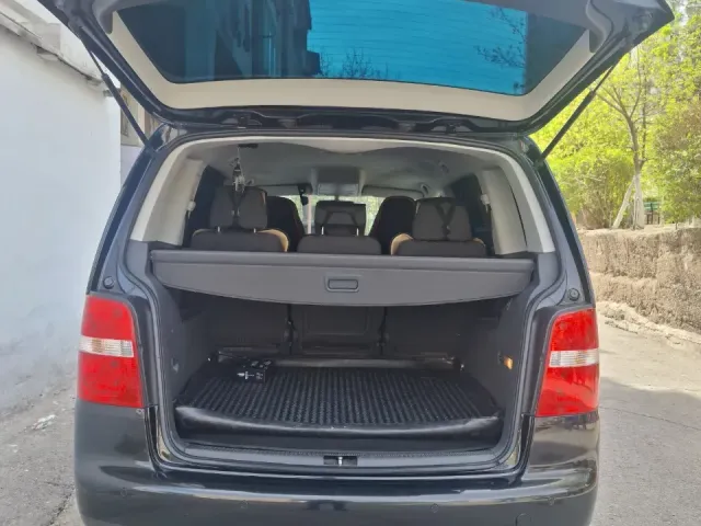 Volkswagen Touran 1, avtobaza.tj