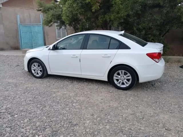 Chevrolet Cruze, 2014 1, avtobaza.tj