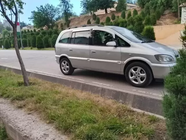Opel Zafira, 2004 1, avtobaza.tj