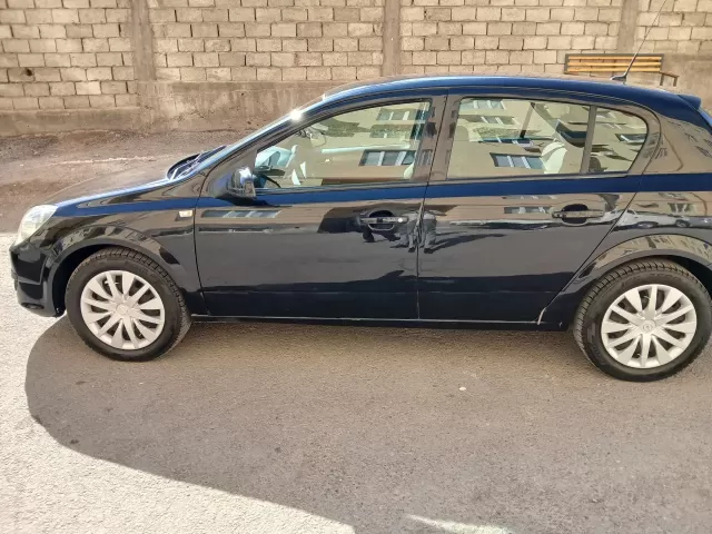 Opel Astra H 1, avtobaza.tj