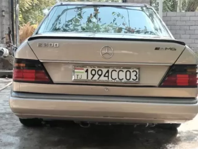 Mercedes-Benz W124, 1989 1, avtobaza.tj