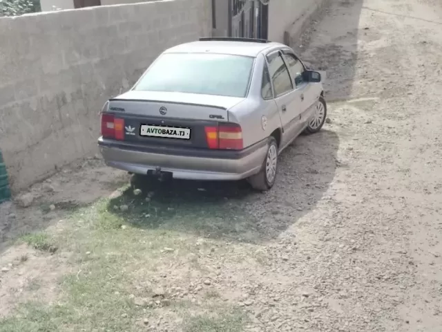 Opel Vectra A 1, avtobaza.tj