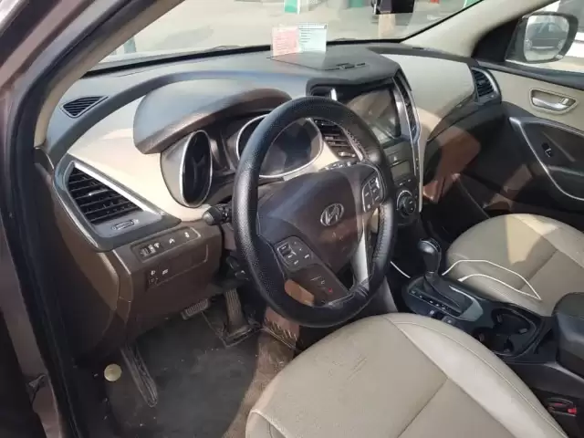 Hyundai Santa Fe, 2015 1, avtobaza.tj