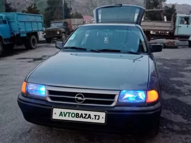 Opel Astra F 1, avtobaza.tj