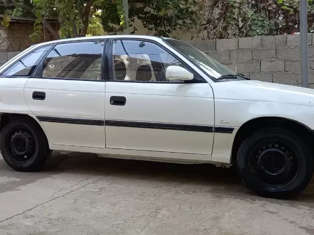 Opel Astra F 1, avtobaza.tj