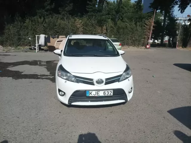 Toyota Corola Verso, 2014 1, avtobaza.tj