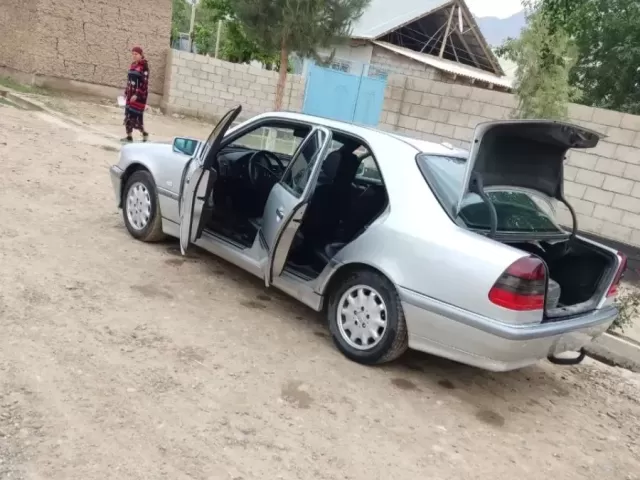 Mercedes-Benz 190, 2000 1, avtobaza.tj