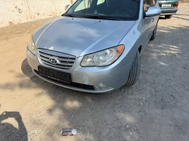 Hyundai Avante, 2010 1, avtobaza.tj