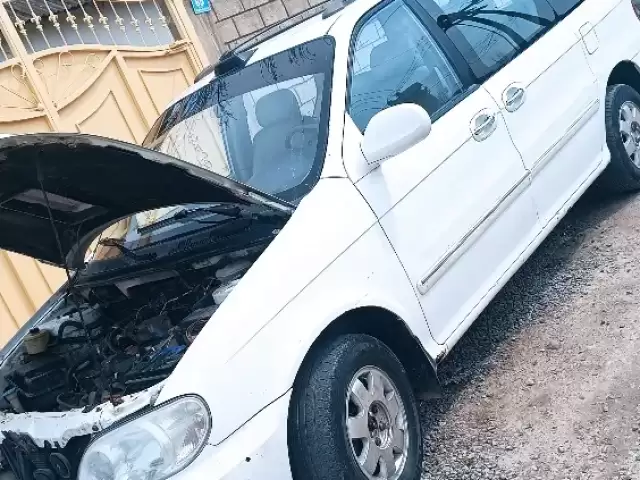 Kia Carnival, 2001 1, avtobaza.tj