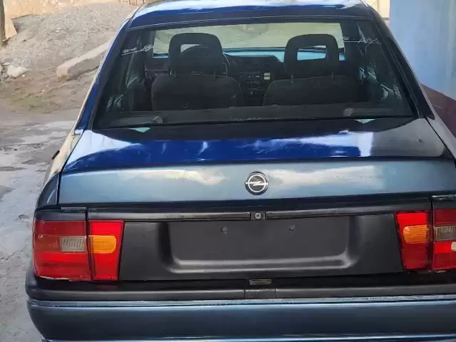 Opel Vectra A, 1994 1, avtobaza.tj Opel Vectra A, 1994 1, avtobaza.tj
