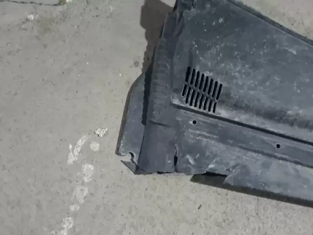 Пластмассовая деталь кузова от GAC Aion S 1, avtobaza.tj