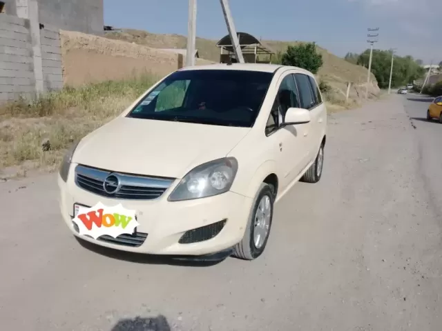 Opel Zafira, 2010 1, avtobaza.tj