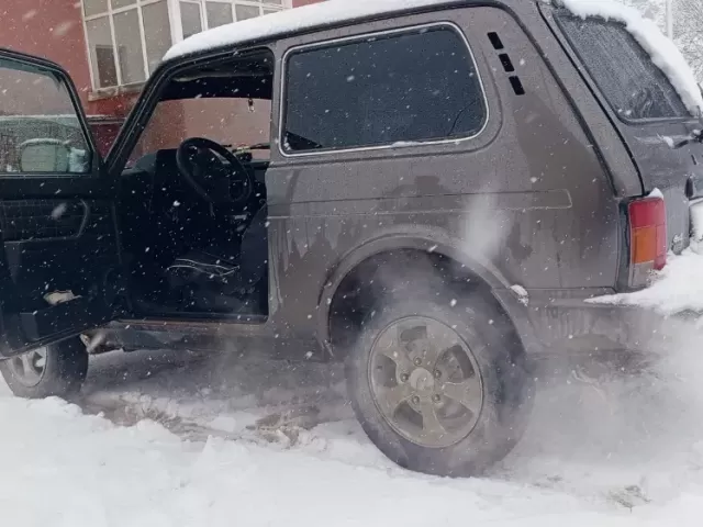 ВАЗ(Lada) Нива 1, avtobaza.tj