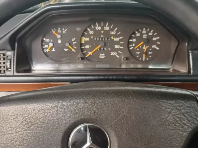 Mercedes-Benz W124, 1992 1, avtobaza.tj