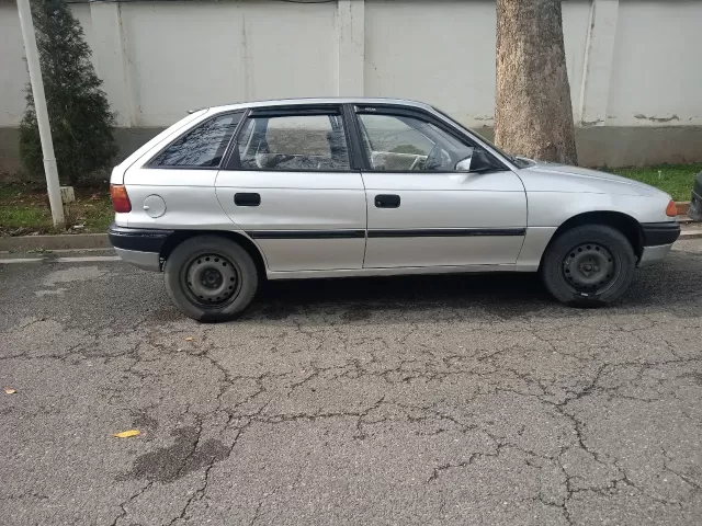 Opel Astra F 1, avtobaza.tj