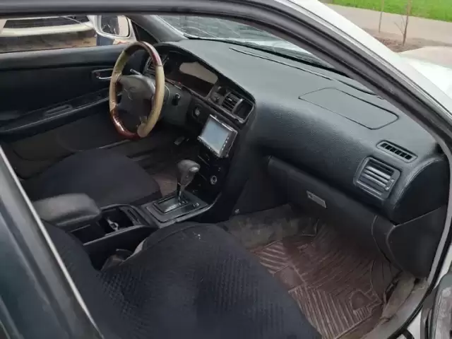 Toyota Mark II, 2000 1, avtobaza.tj