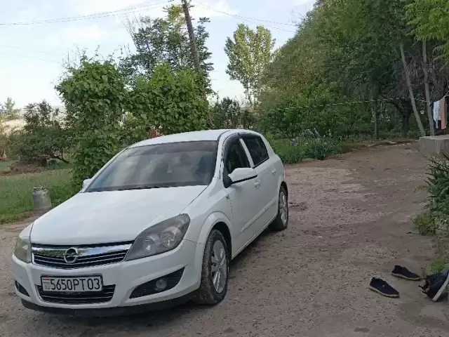 Opel Astra H, 2008 1, avtobaza.tj