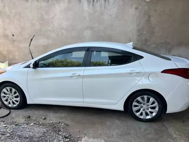 Hyundai Elantra, 2013 1, avtobaza.tj