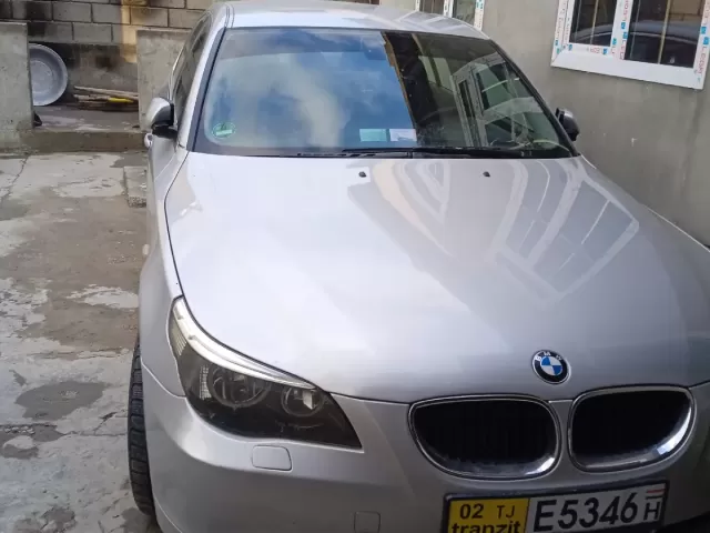 BMW 5 Series 520 1, avtobaza.tj