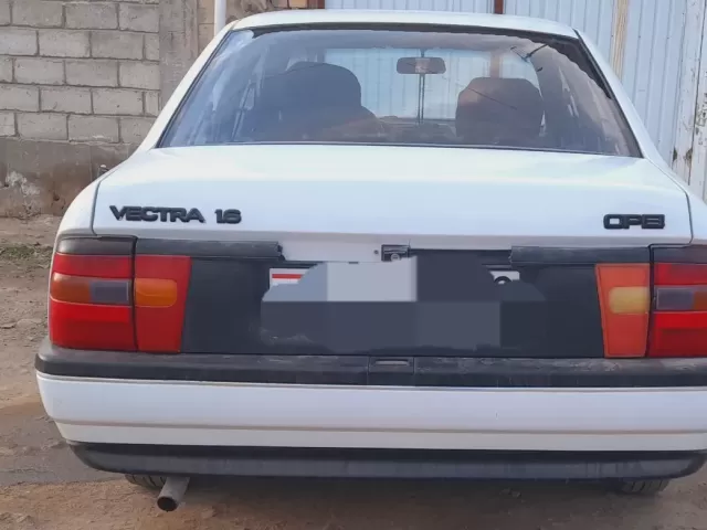 Opel Vectra A 1, avtobaza.tj